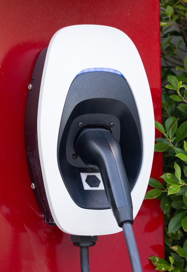 Installation professionnelle de bornes de recharge à Valenciennes 